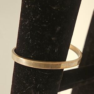 925 Silvertone w/ Goldtones 2 3/8"W Bangle Bracelet.